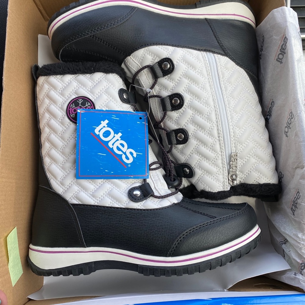 totes Makenzie Girls Snow Boots